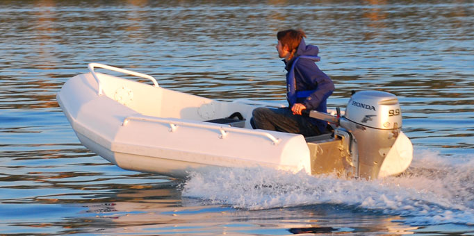 Inflatable-boats-dinghy